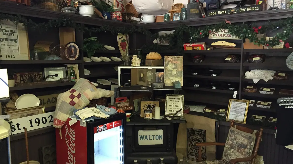 Maddie's Bistro & Bakery at The White Hart – bakery in Spilsby town centre